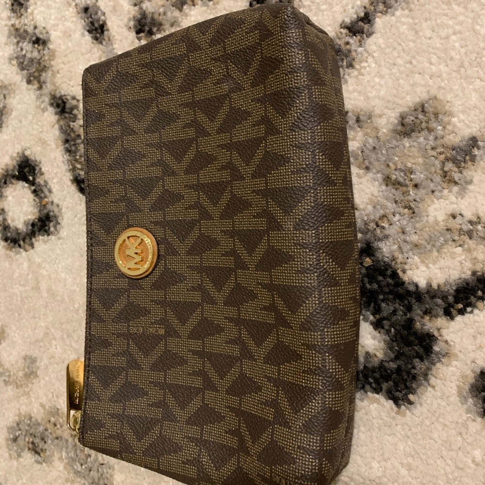 Michael Kors clutch